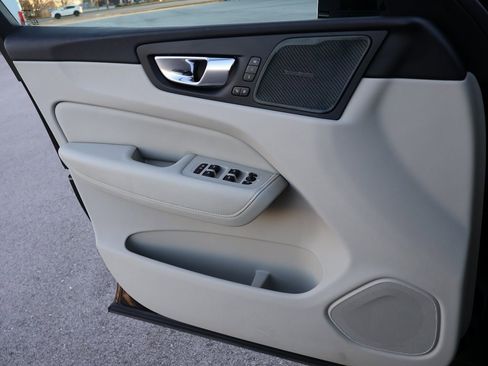 Used 2020 Volvo XC60 T5 Inscription image 36