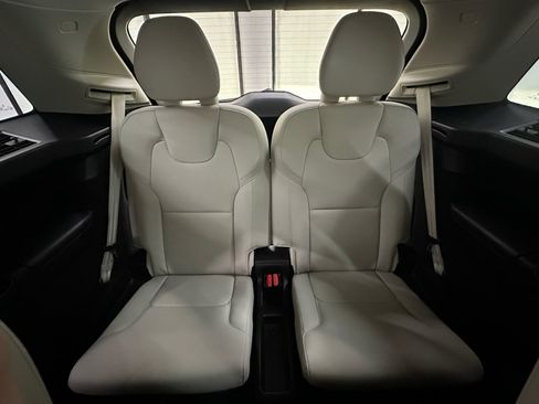 Used 2025 Volvo XC90 T8 Plus w/ Protection Package Premier AWD/4WD image 21