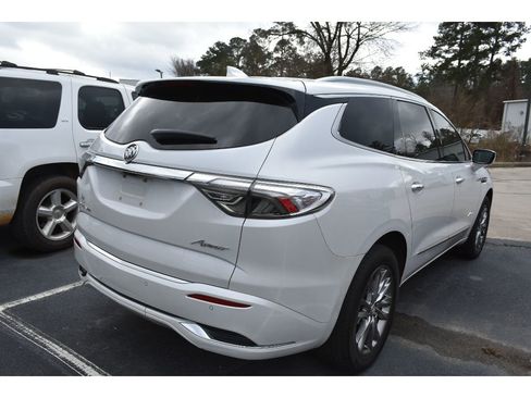 Used 2023 Buick Enclave Avenir w/ Avenir Technology Package image 3