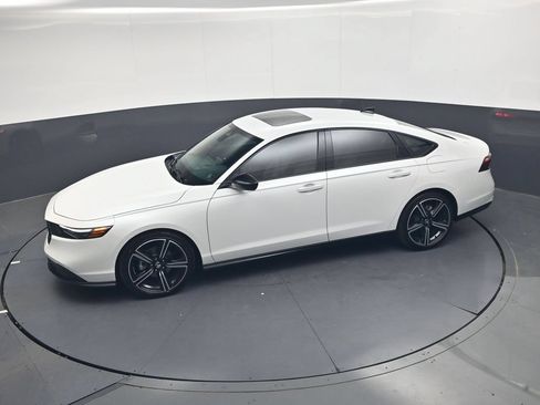 Certified 2026 Honda Accord SE image 24