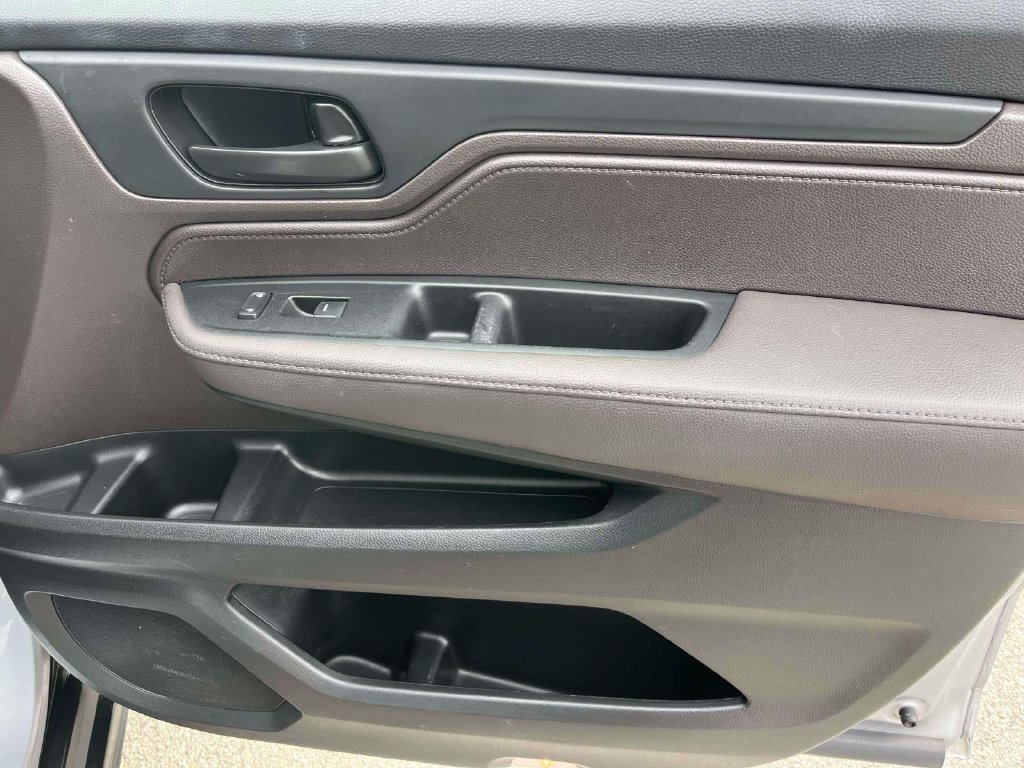 Used 2019 Honda Odyssey EX image 9