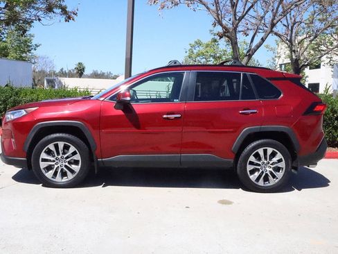 Used 2019 Toyota RAV4 Limited w/ Protection Package image 8