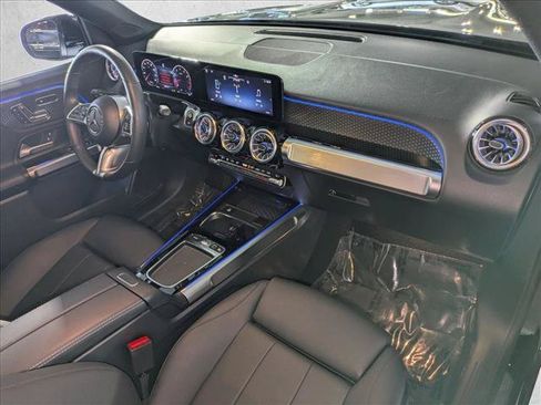 Certified 2025 Mercedes-Benz GLB 250 image 22