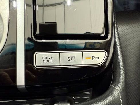 Used 2023 Genesis G80 2.5T image 35