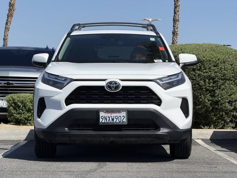 Used 2024 Toyota RAV4 XLE w/ Convenience Package FWD image 8
