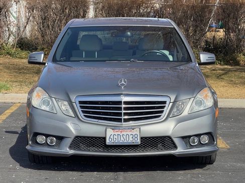 Used 2010 Mercedes-Benz E 350 Sedan image 2