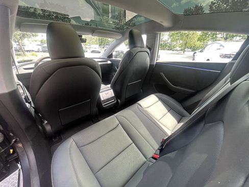 Used 2025 Tesla Model 3 Long Range AWD/4WD image 18