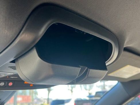 Used 2019 Chevrolet Blazer Premier w/ Driver Confidence II Package image 38