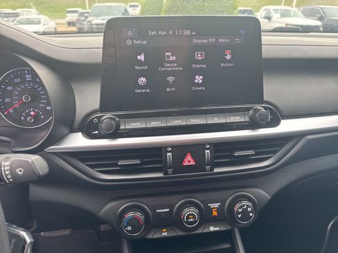 Used 2023 Kia Forte LXS image 12