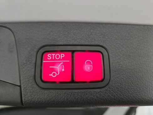 Certified 2025 Mercedes-Benz GLB 250 4MATIC image 20