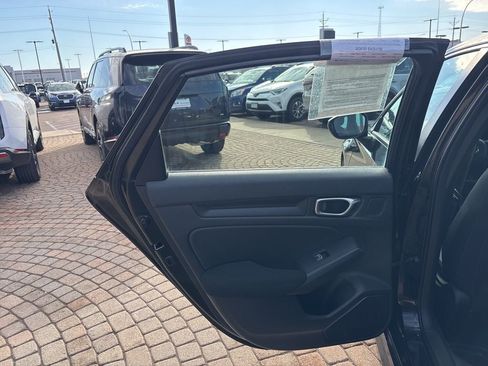 Used 2023 Honda Civic Sport image 24