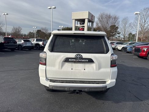 Used 2024 Toyota 4Runner TRD Off-Road image 6