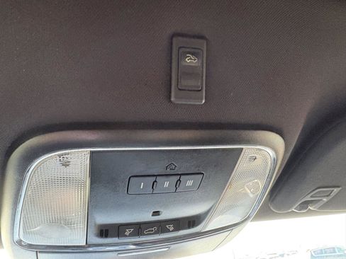 Used 2022 Jeep Grand Cherokee Laredo X image 17