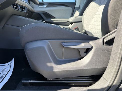 Used 2025 Volkswagen Tiguan S image 22