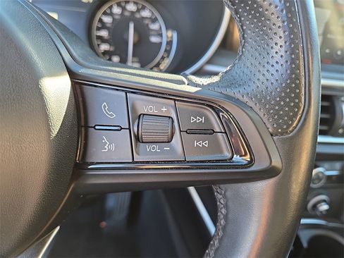 Used 2021 Alfa Romeo Stelvio Ti w/ Nero Edizione image 23