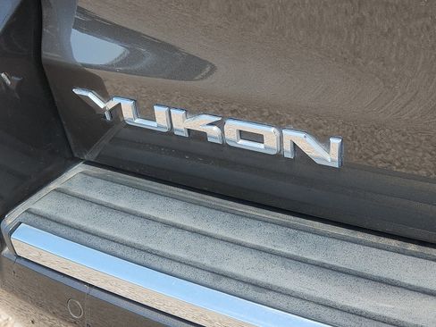 Used 2019 GMC Yukon Denali w/ Open Road Package AWD/4WD image 8