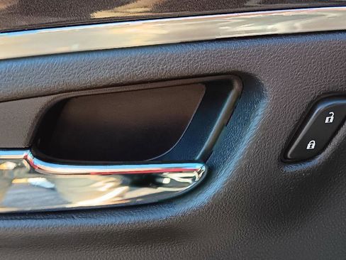 Used 2019 Chevrolet Impala LT image 8