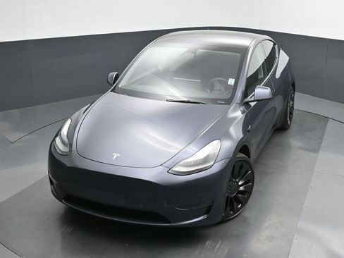 Used 2022 Tesla Model Y Performance AWD/4WD image 39