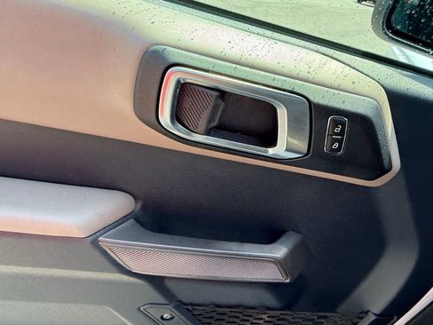 Used 2023 Ford Bronco Wildtrak AWD/4WD image 15