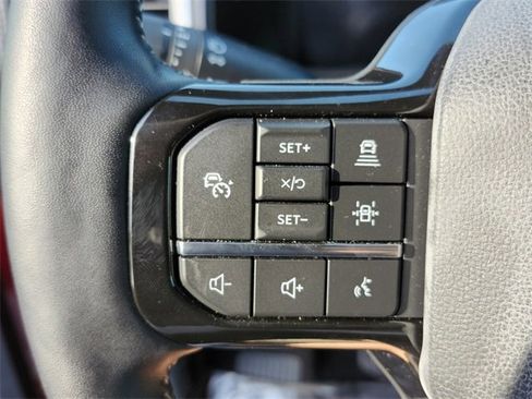 Used 2022 Ford F150 Lightning Platinum image 22