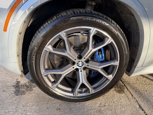 Used 2026 BMW X5 M60i image 8