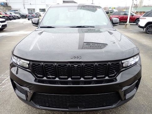 New 2025 Jeep Grand Cherokee Limited w/ Luxury Tech Group II image 10