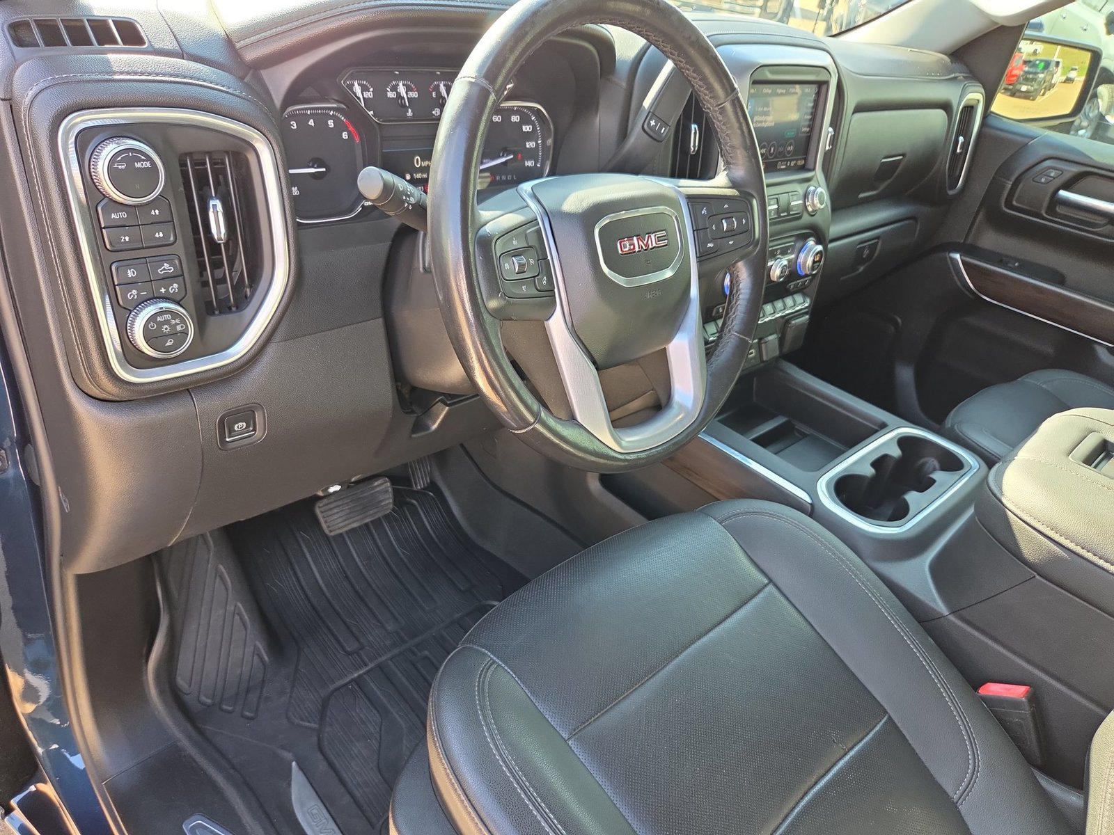 Used 2022 GMC Sierra 1500 SLT AWD/4WD image 10