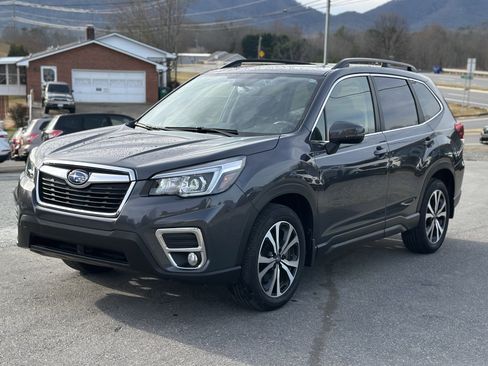 Used 2020 Subaru Forester Limited image 7