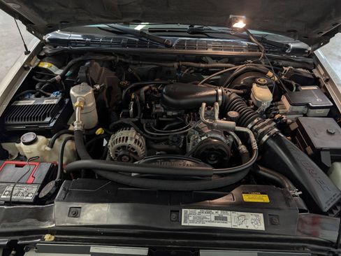 Used 2000 GMC Jimmy SLT AWD/4WD image 53