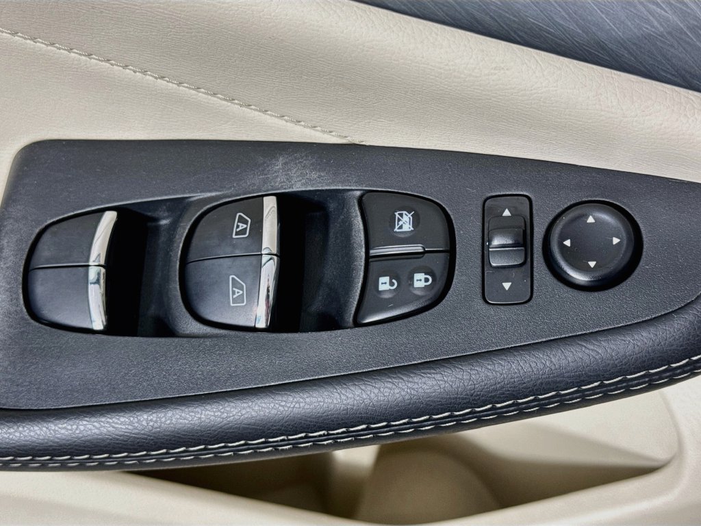 Used 2016 Nissan Maxima 3.5 SV FWD image 13