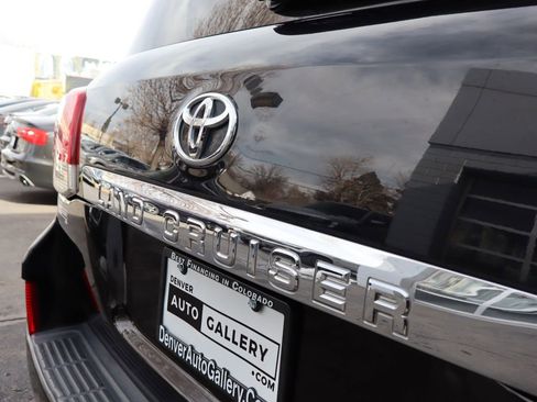 Used 2013 Toyota Land Cruiser image 28