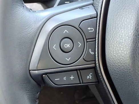 Used 2023 Toyota Camry SE image 17