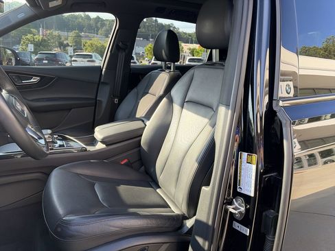 Used 2019 Audi Q7 3.0T Prestige w/ Prestige Package AWD/4WD image 14