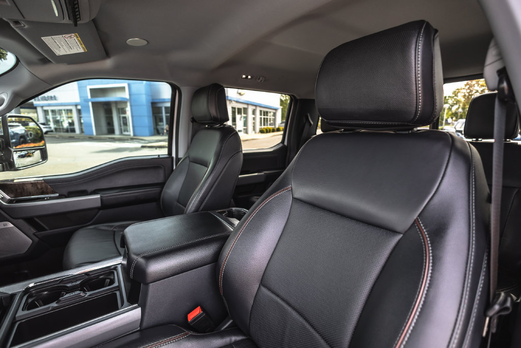 Used 2023 Ford F350 Lariat w/ Lariat Ultimate Package AWD/4WD image 26