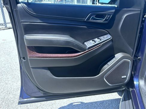 Certified 2018 GMC Yukon SLT w/ Open Road Package AWD/4WD image 9