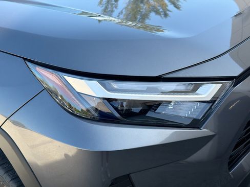 Used 2025 Toyota RAV4 LE image 34