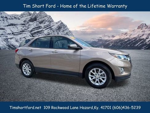 Used 2018 Chevrolet Equinox LS image 3