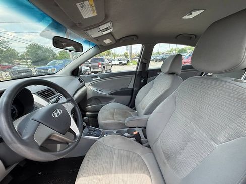 Used 2016 Hyundai Accent SE FWD image 12