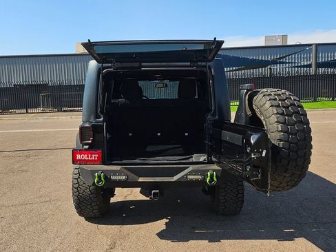 Used 2015 Jeep Wrangler Unlimited Sport w/ Power Convenience Group AWD/4WD image 13