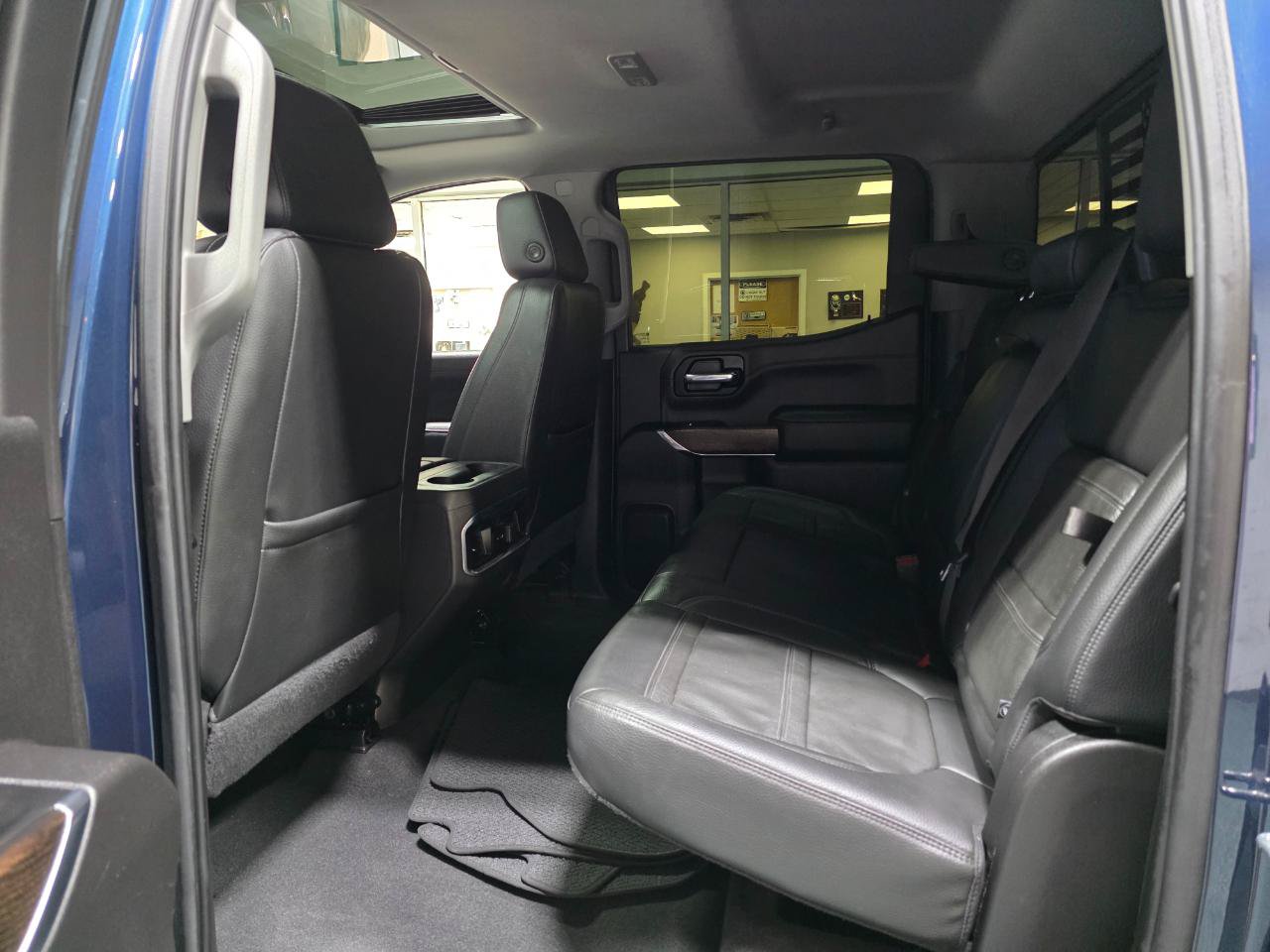 Used 2022 GMC Sierra 1500 Denali w/ Driver Alert Package II AWD/4WD image 21