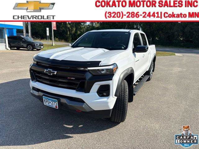 Used 2023 Chevrolet Colorado Z71 w/ Z71 Convenience Package 2 AWD/4WD image 3