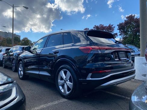 Used 2024 Audi Q4 e-tron Premium Plus w/ Premium Plus image 3
