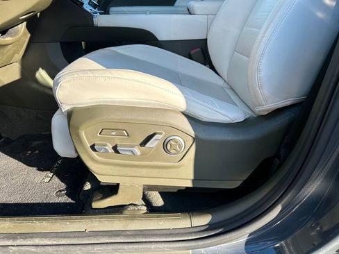 Certified 2025 Hyundai Santa Fe Calligraphy image 16