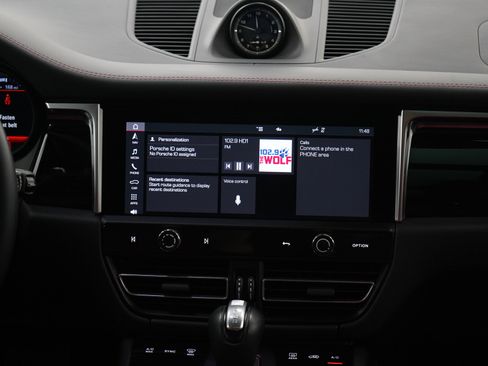 Used 2024 Porsche Macan S AWD/4WD image 15