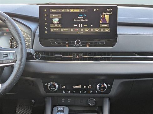 New 2026 Mitsubishi Outlander SE image 17