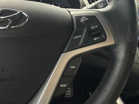 Used 2013 Hyundai Veloster w/ Style Pkg FWD image 37