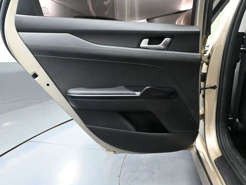 Used 2021 Kia K5 LXS image 34