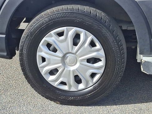 Used 2023 Ford Transit 250 Low Roof image 9