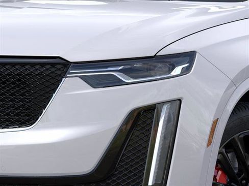 New 2025 Cadillac XT6 Sport image 10