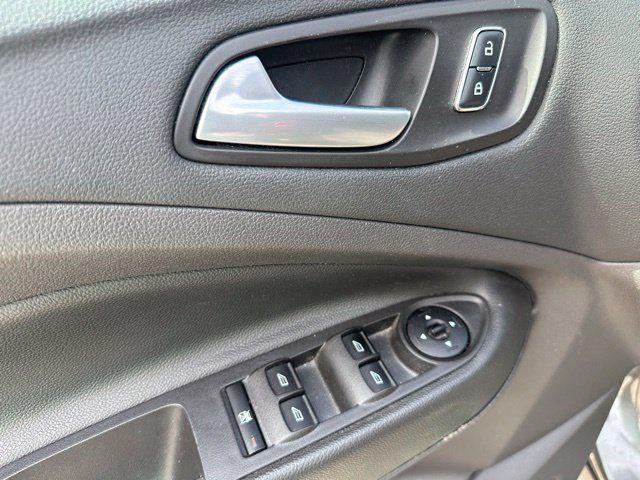 Used 2016 Ford Escape SE FWD image 14